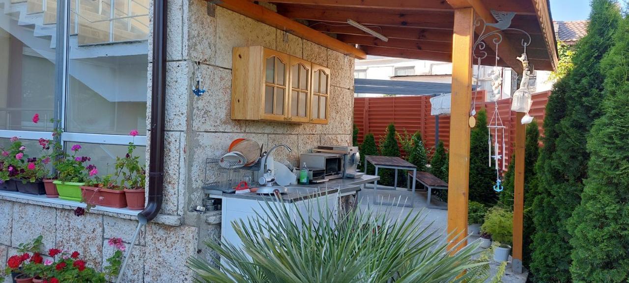 Guest Rooms Soleo Balchik Quarto foto